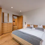 Meerberg Apartahotel