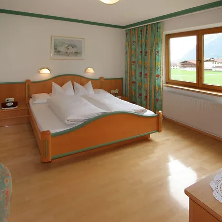 Aparthotel Meerberg Gmbh 4*