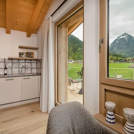 Meerberg Gmbh Aparthotel 4*